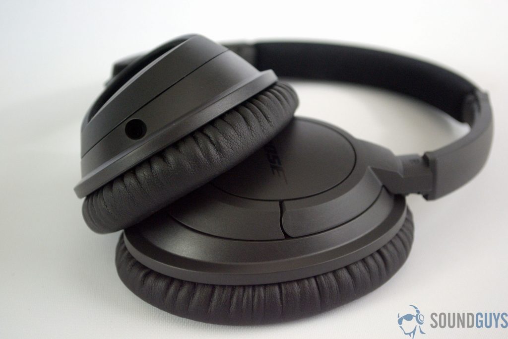 bose around ear 1