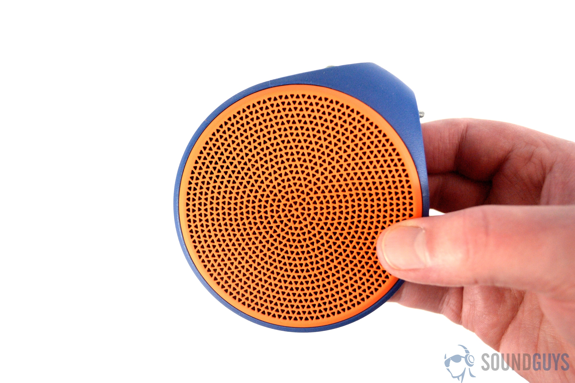 logitech-x100-sg-in-hand