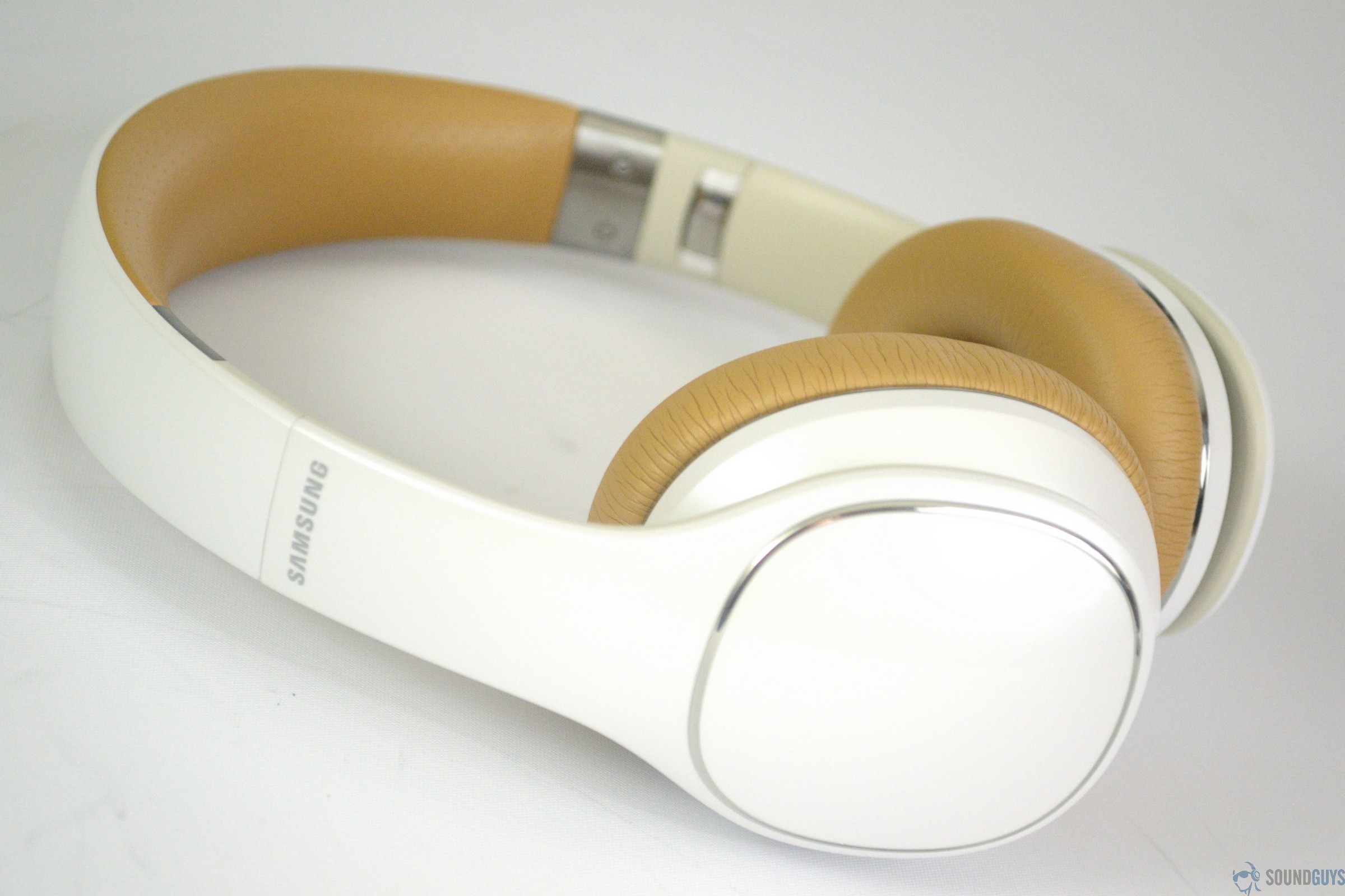 samsung-level-on-sg-09