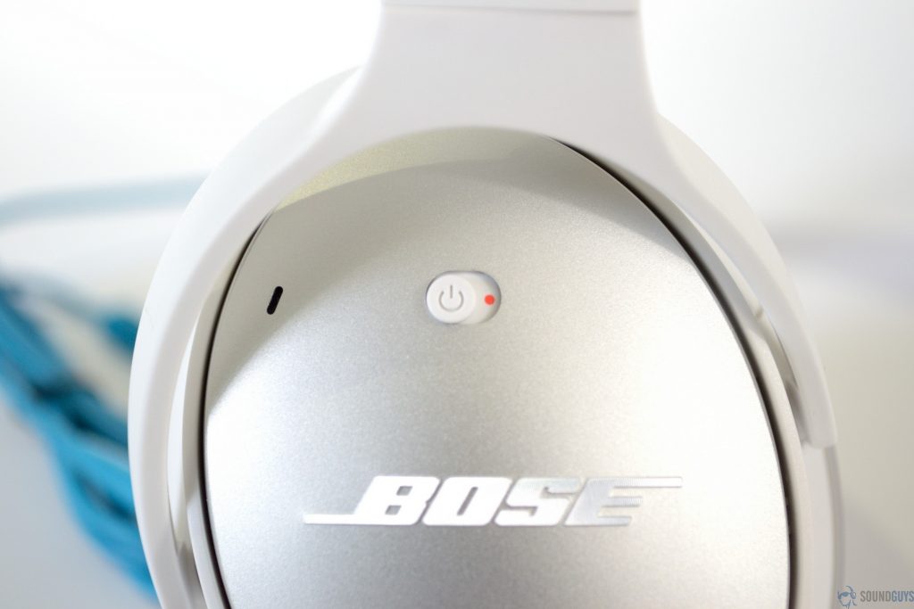 A photo of the power switch on the Bose QuietComfort 25.