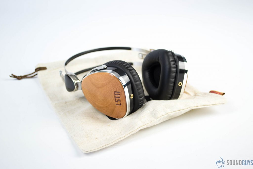 lstn-troubadour-sg-4