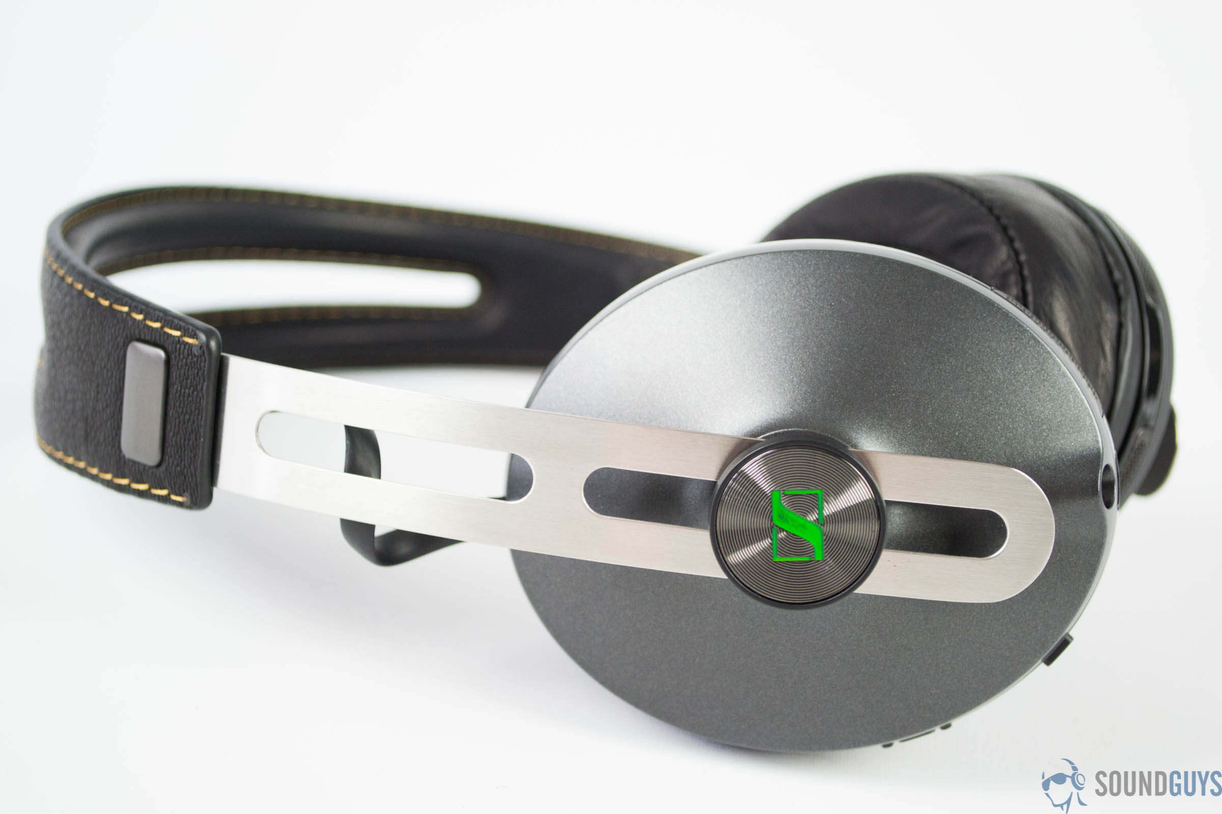 sennheiser-momentum-wireless-sg-7 sennheiser-momentum-wireless-sg-7