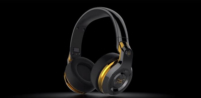 ronaldo_headphones ronaldo_headphones