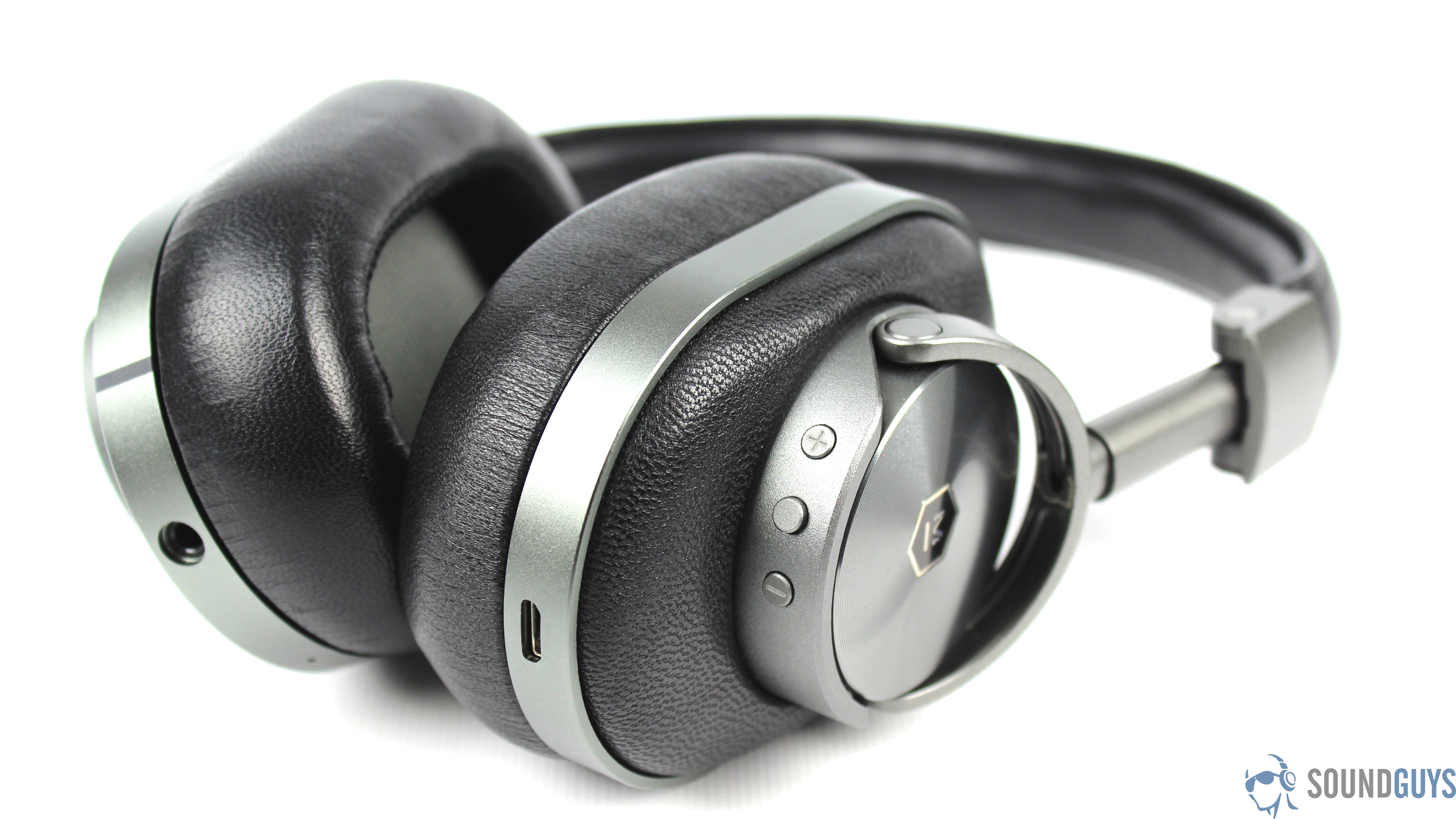Master & Dynamic MW60 review Master & Dynamic MW60 review