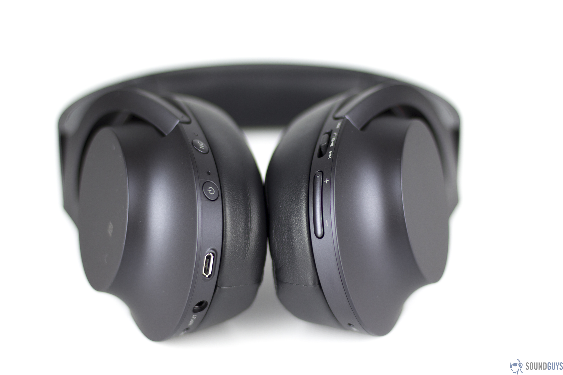 Sony H.ear On Wireless NC4