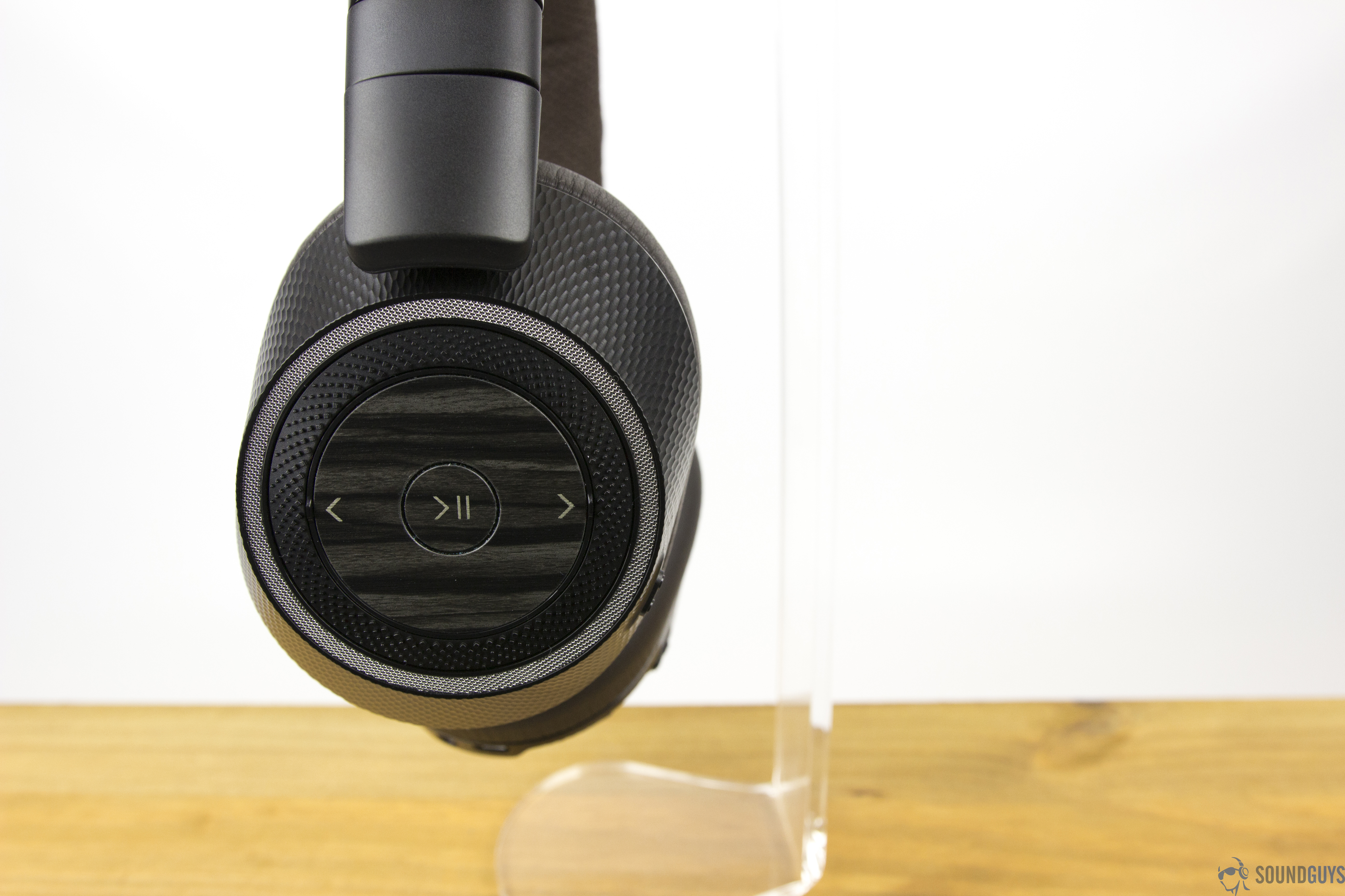 plantronics-backbeat-pro-24 plantronics-backbeat-pro-24