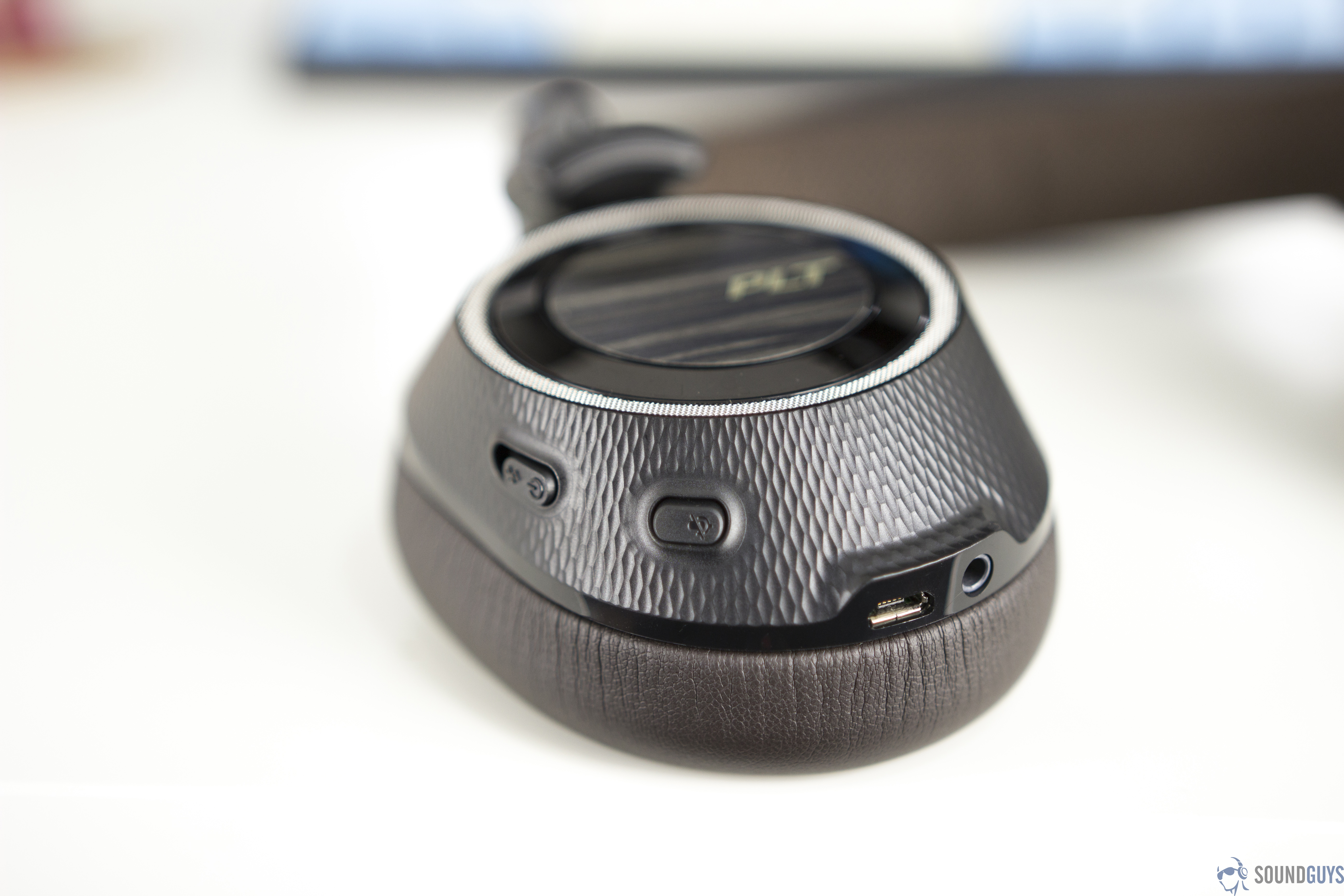 plantronics-backbeat-pro-25 plantronics-backbeat-pro-25
