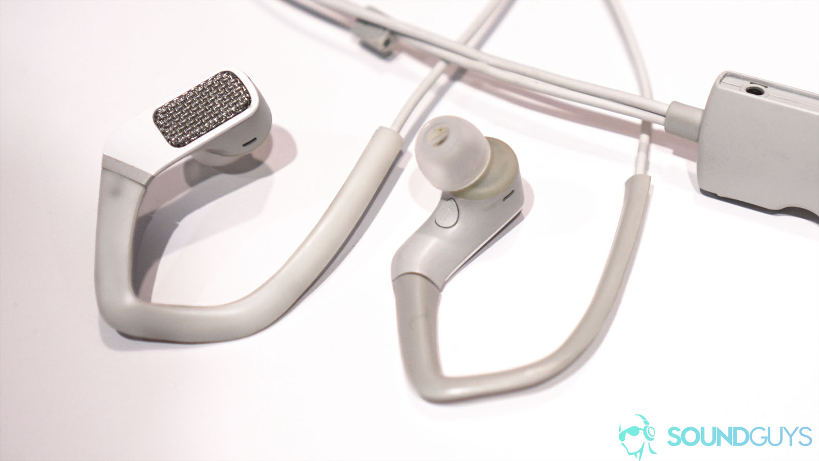 Sennheiser Ambeo Smart Surround headphones white