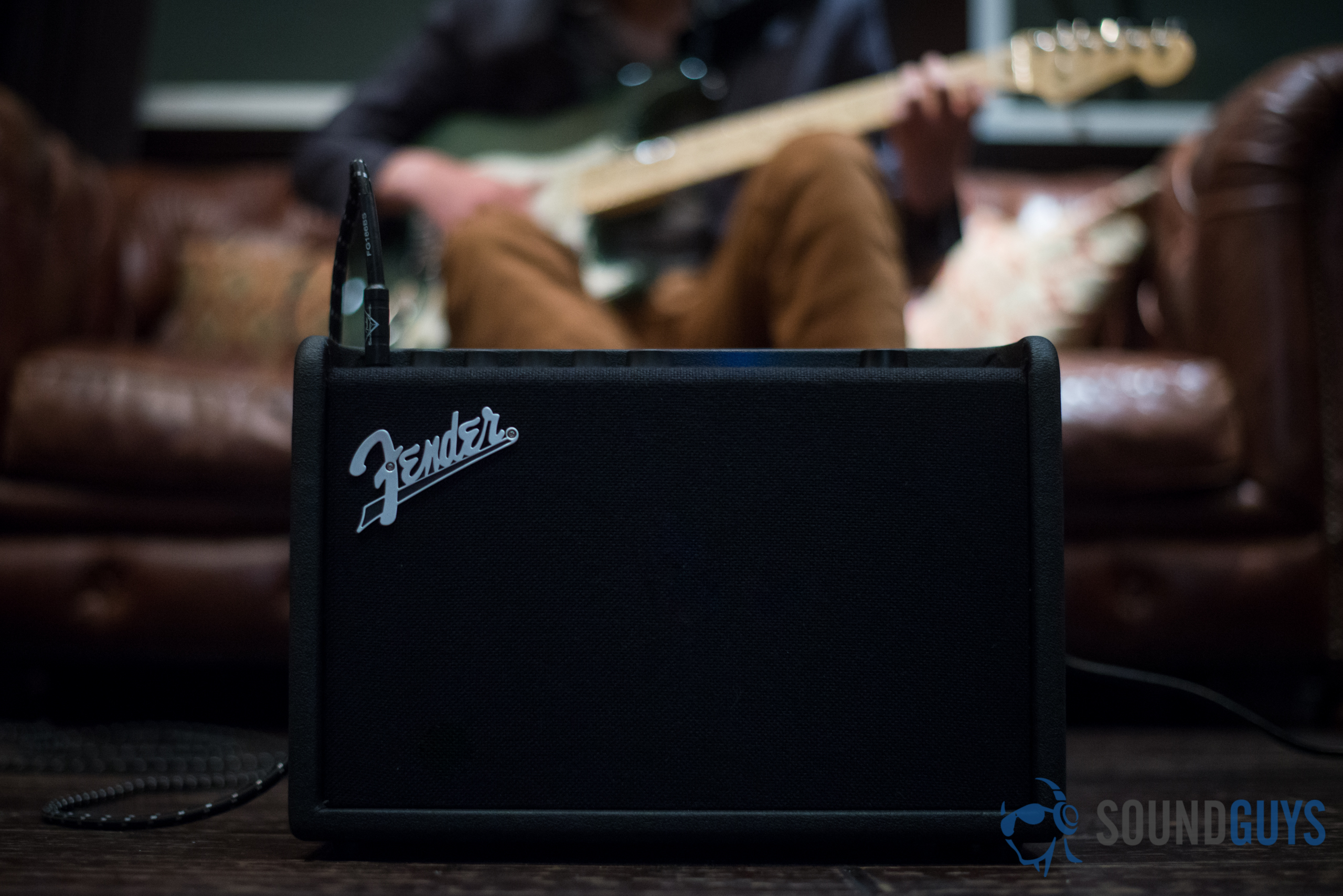 Fender-3