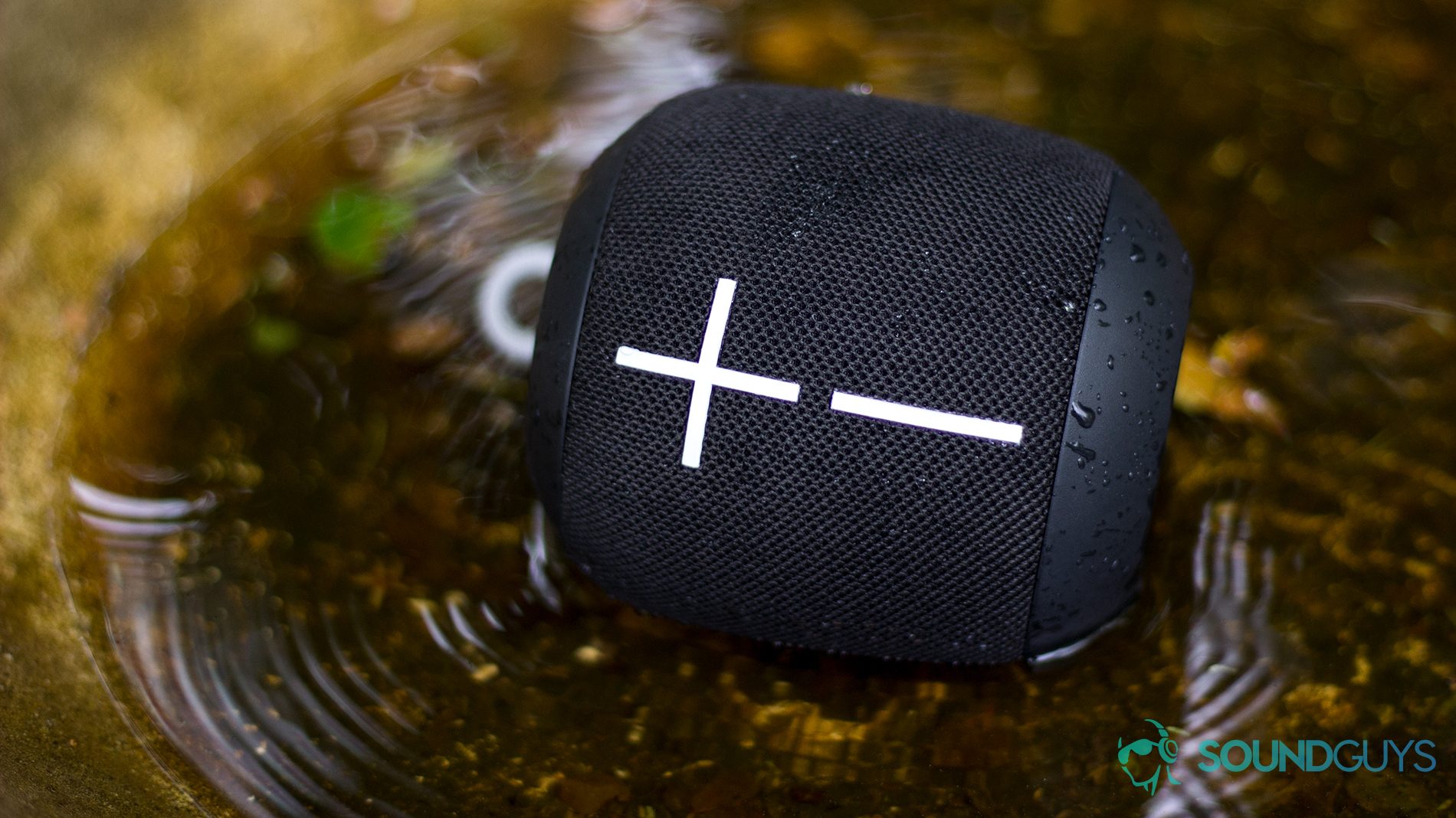 UE wonderboom bluetooth speaker in water