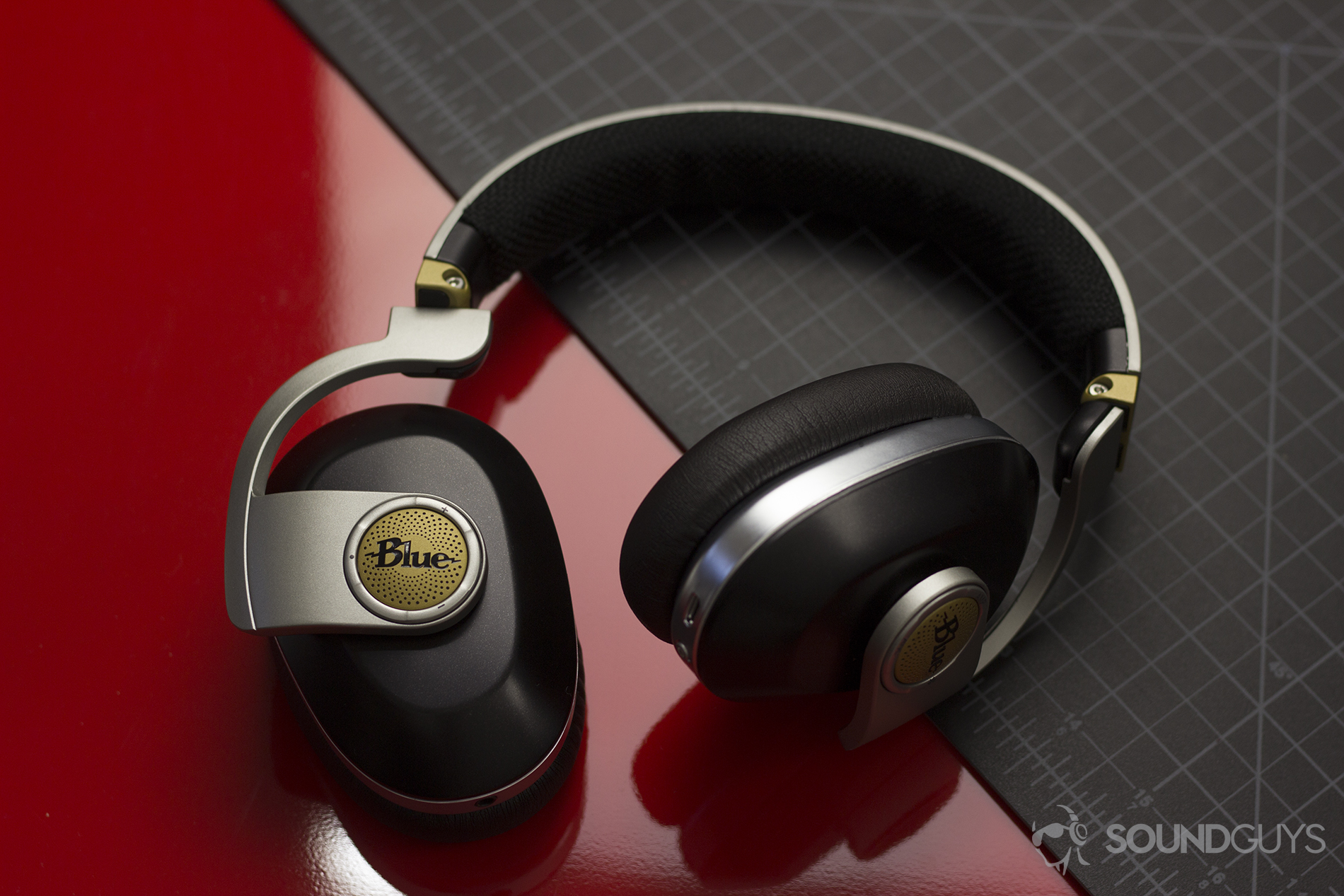 Blue Microphones Satellite Headphones - SoundGuys
