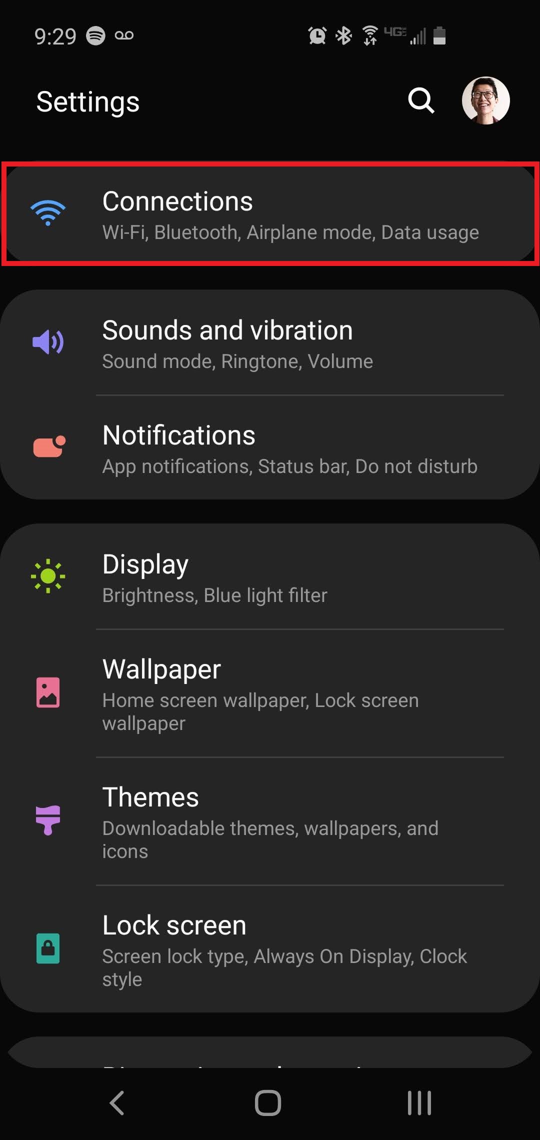 A screenshot displaying how to use Bluetooth on Android with the Settings open and Connections tab highlighted.