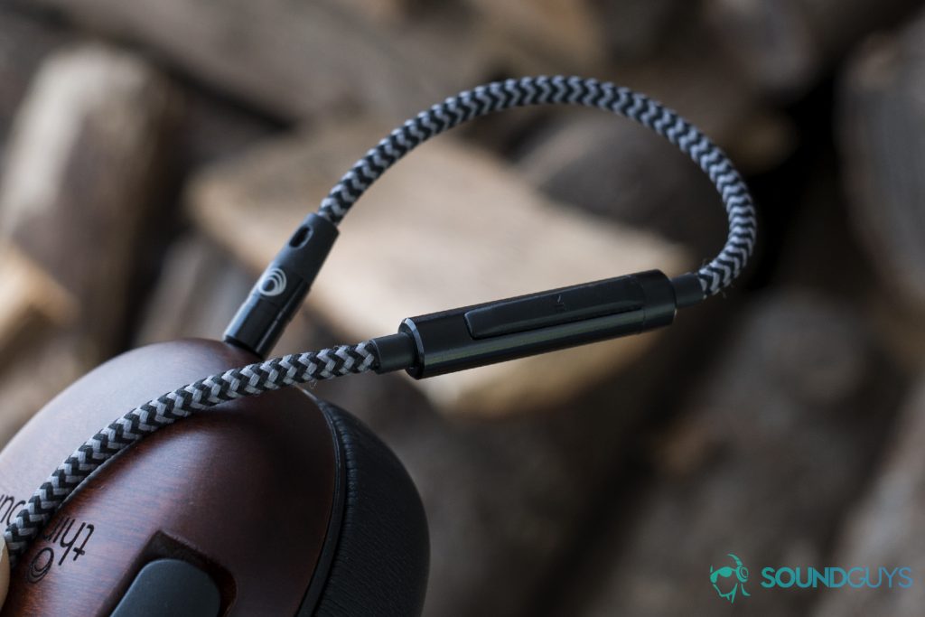 A photo of the Thinksound On2's remote.