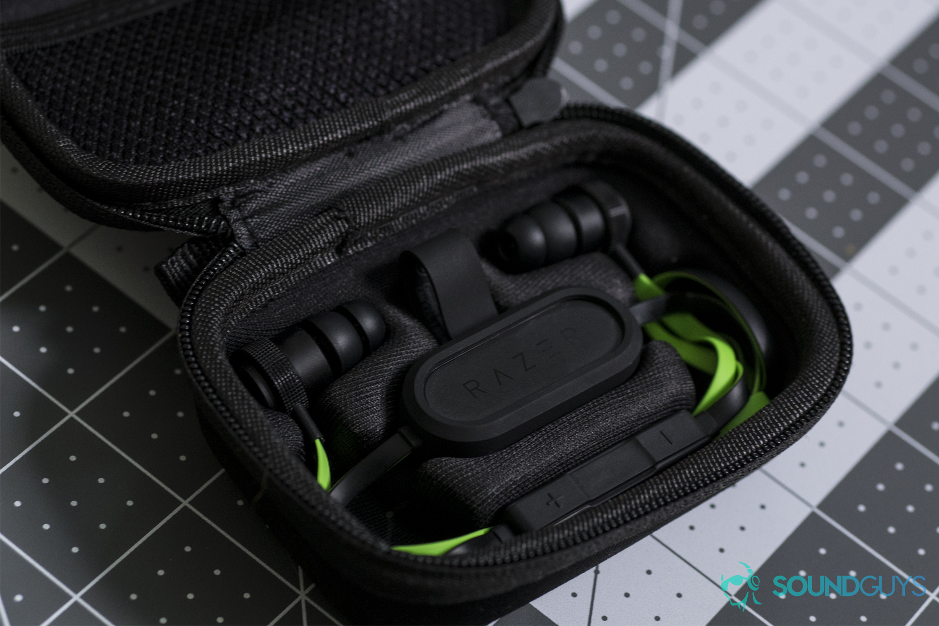 A photo of the Hammerhead BT in the provided carrying case.