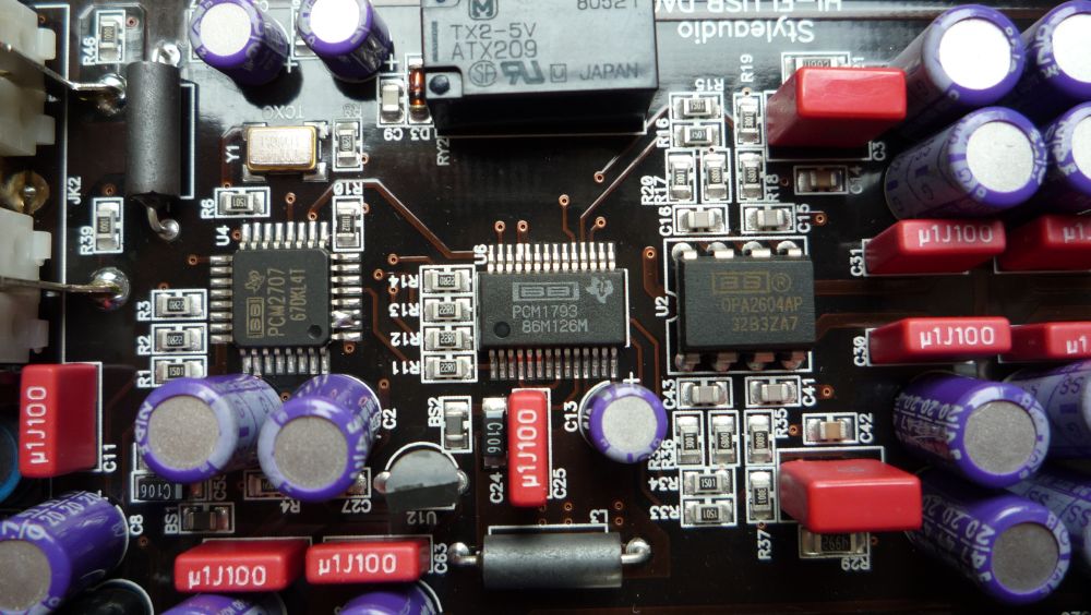 A photo of a DAC chip taken by Flickr user bearmann.