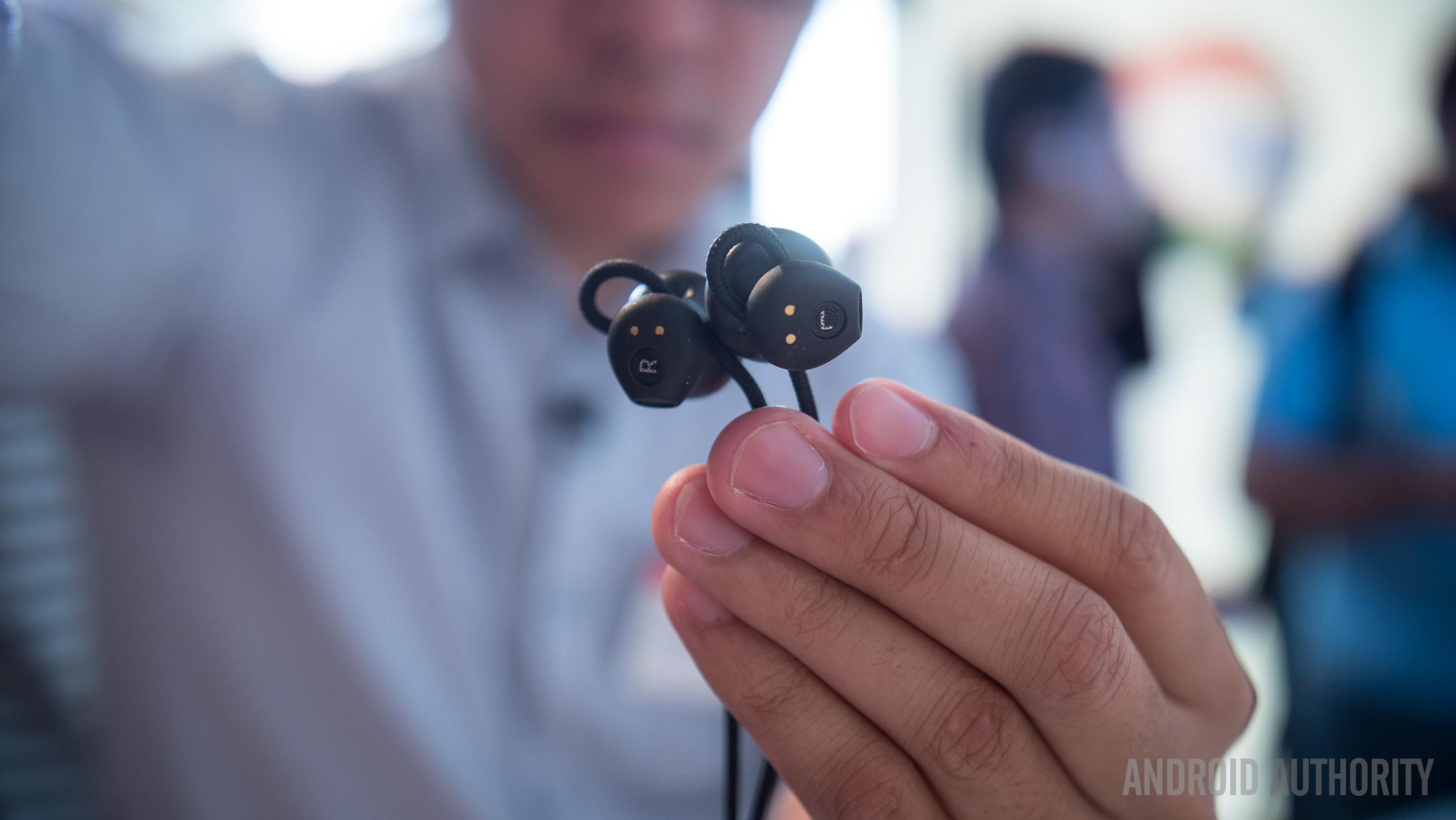 google-pixel-buds-first-look-aa-5-of-8
