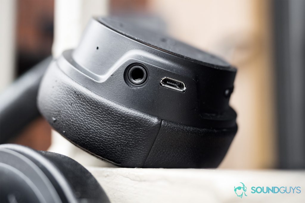 On the left ear cup, users will be able to charge the Plantronics BackBeat 500 FIT via micro-USB. The 3.5mm headphone jack (optional) is also located here. Pictured: The left ear cup of the headphones to feature the two, aforementioned inputs.