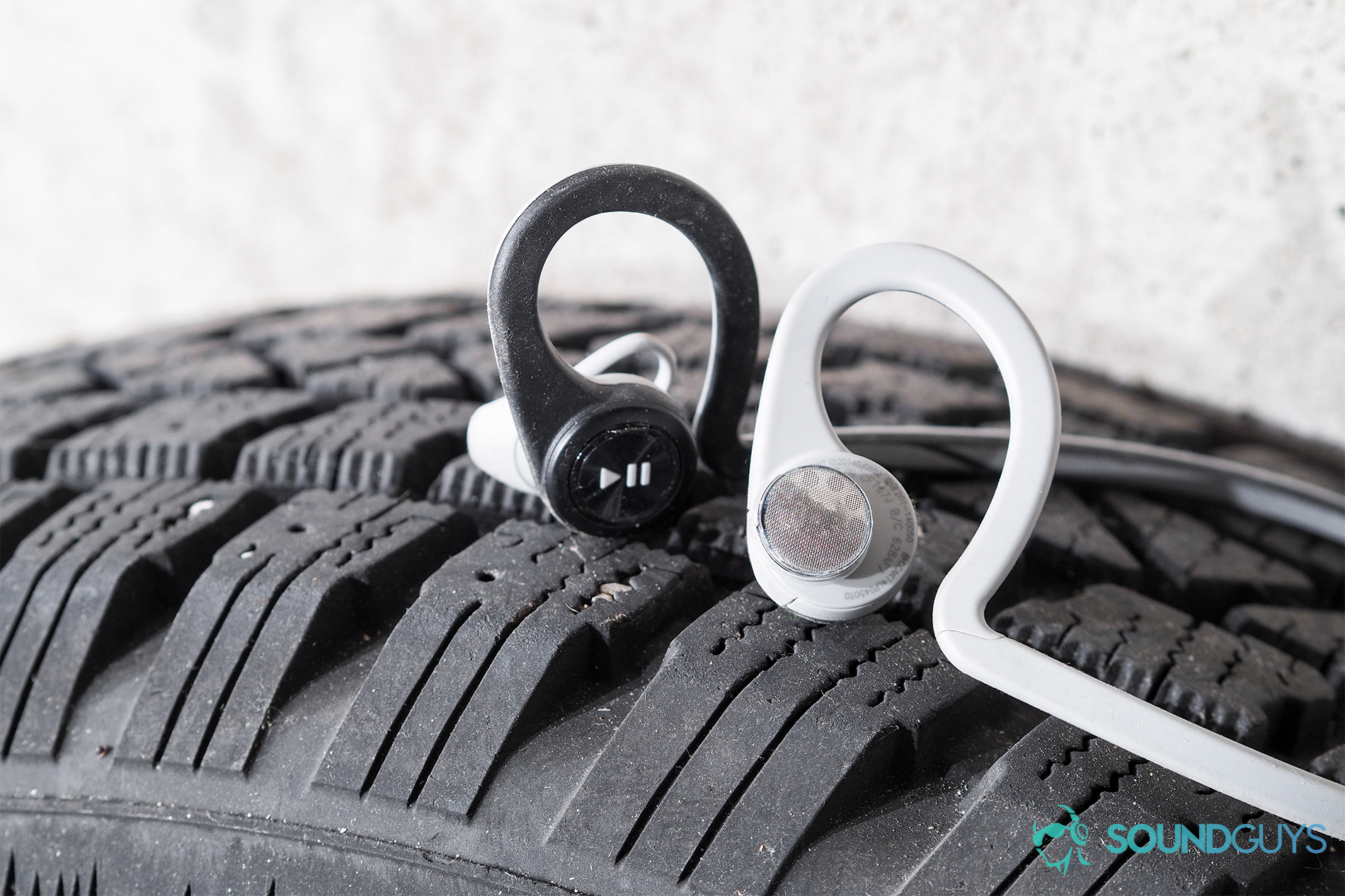Plantronics_BackBeatFIT_17_LK_SG BackBeat FIT headphones wireless Bluetooth Workout Sweat resistant waterproof