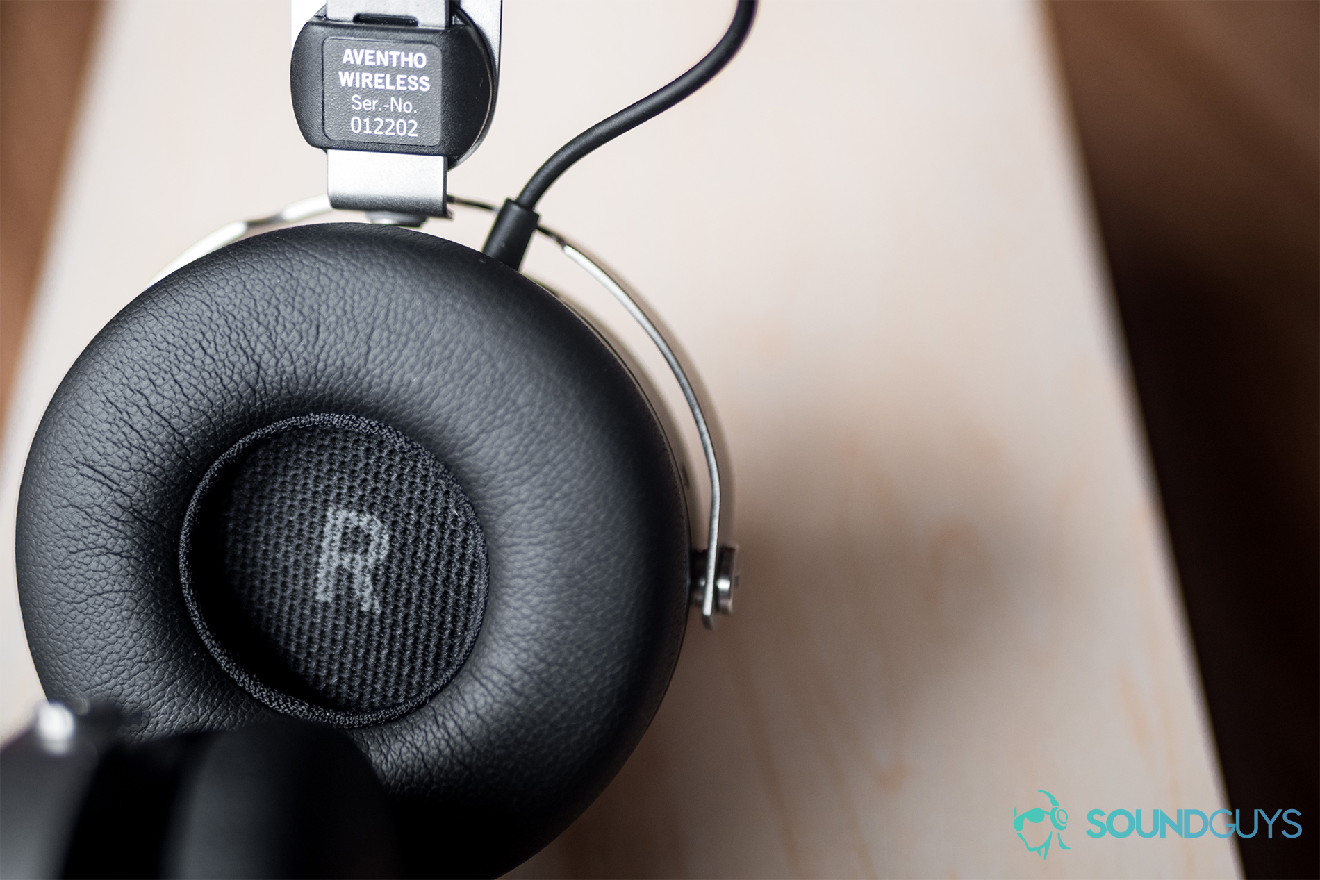 Beyerdynamic_Aventho Wireless_LK_4 Beyerdynamic Aventho Wireless headphones Bluetooth aptX HD portable On-Ear