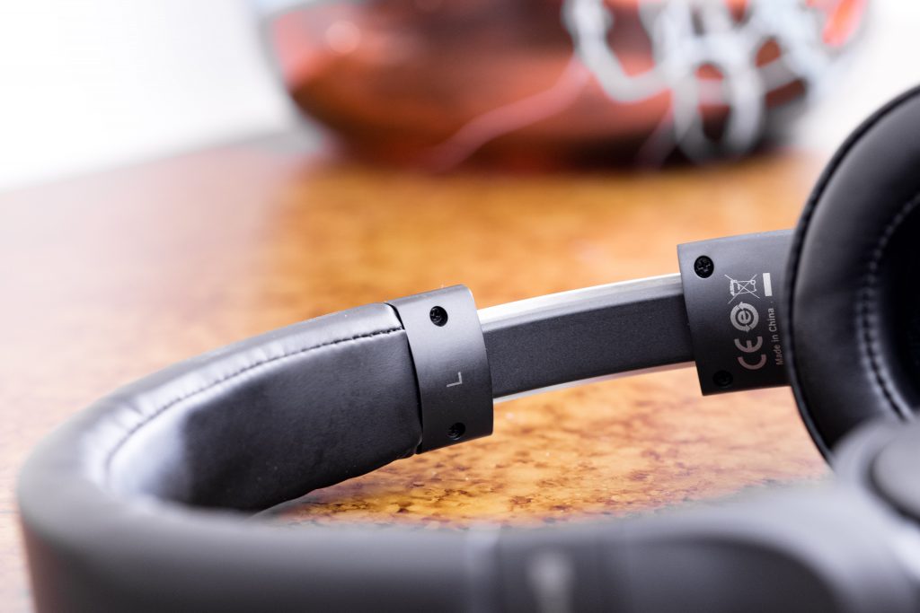 Beyerdynamic DT 240 PRO headphones cable removable on-ear over-ear comfort audio-technica ATH-m40X studio commuter