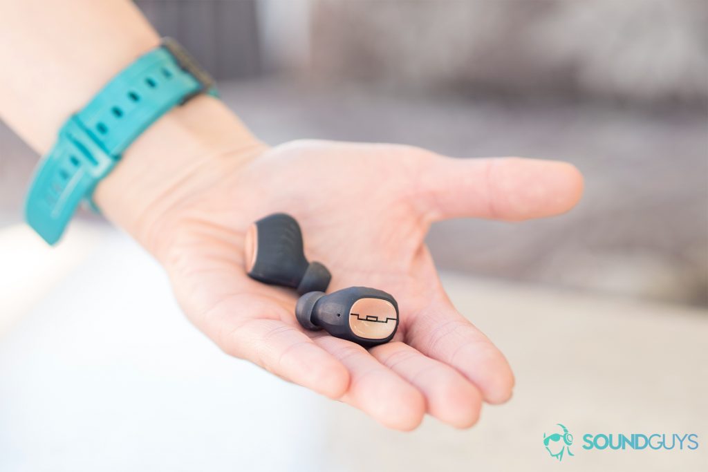SOL Republic Amps Air True Wireless Bluetooth Earbuds Mono Mode battery charging case long life hours deaf