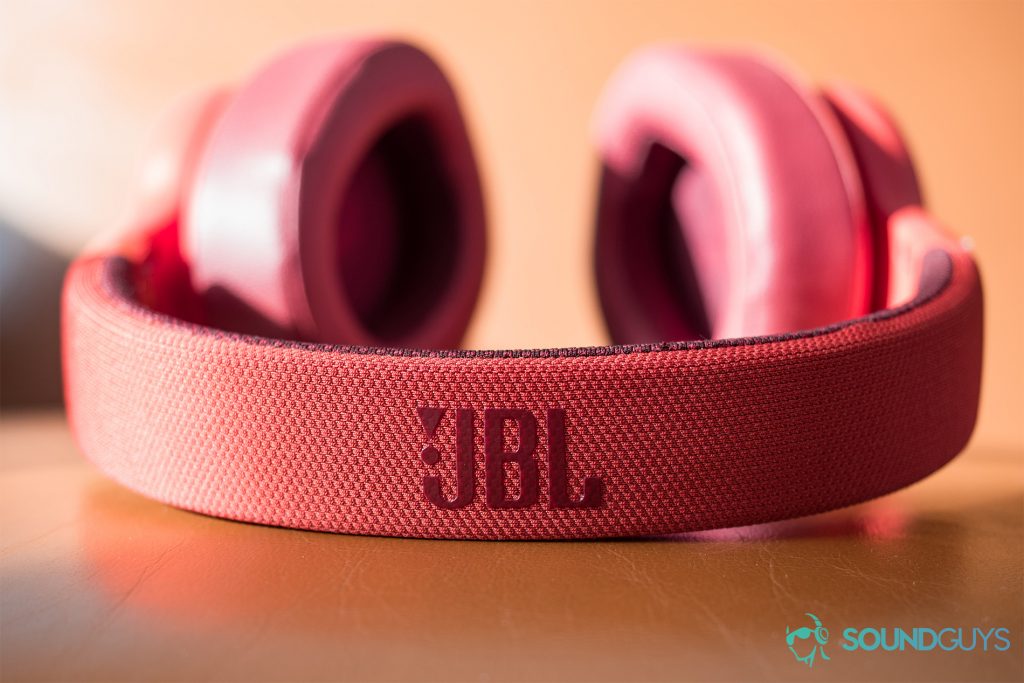 The cloth headband provides next to zero cushioning, but pressure is evenly distributed making this a non-issue.