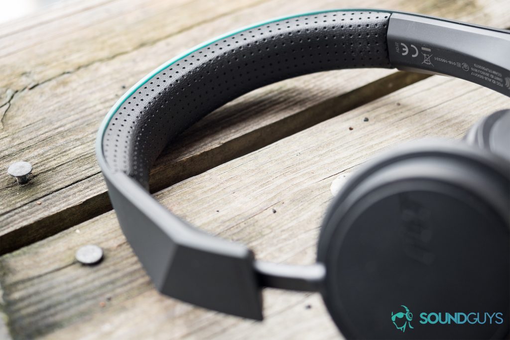 The memory foam-padded headband is lightweight but does a poor job alleviating pressure from the ears. Pictured: The Plantronics BackBeat 500 FIT headband.