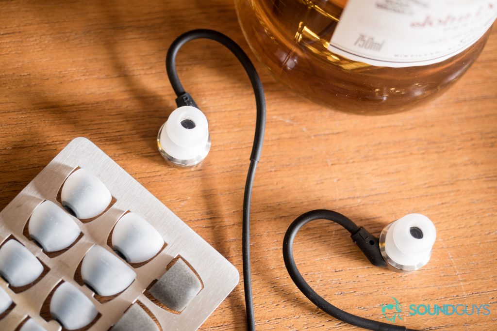 RHA MA 750 Wireless Bluetoth earphones earbuds hi-fi aptX AAC portable sound quality IPX4 certification sweat resistant durable