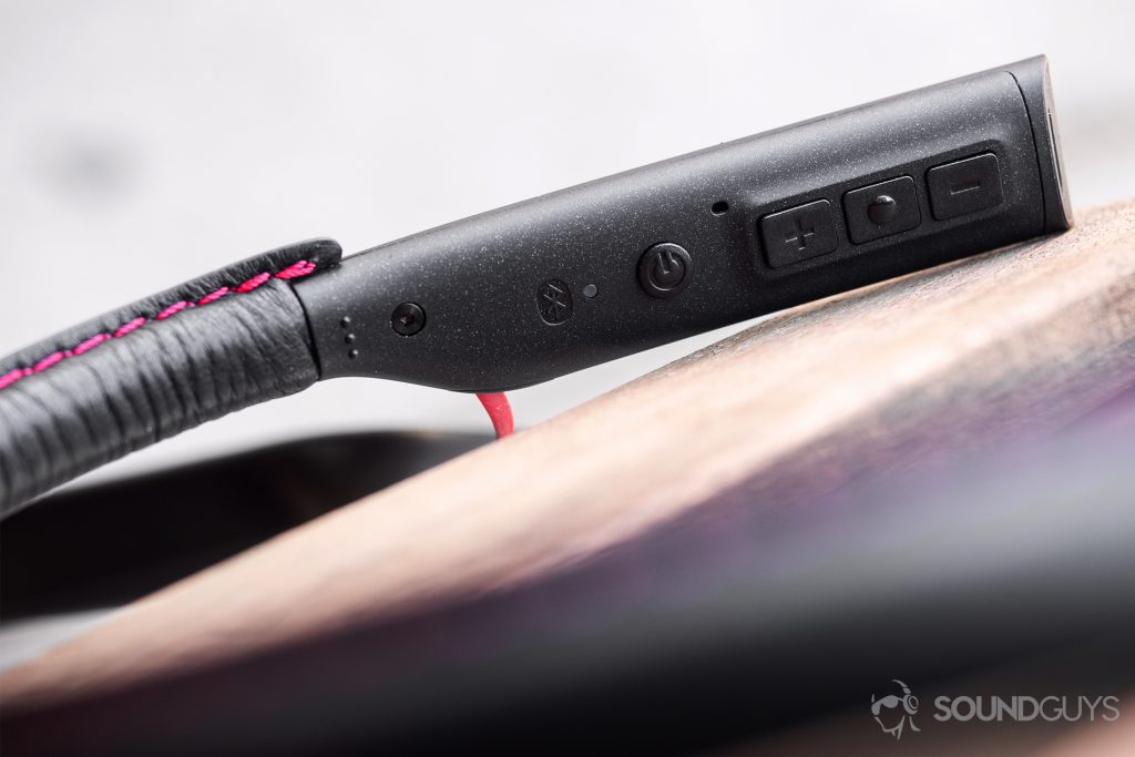 Sennheiser HD1 In-Ear Wireless: A focused shot to showthe playback controls and power button.