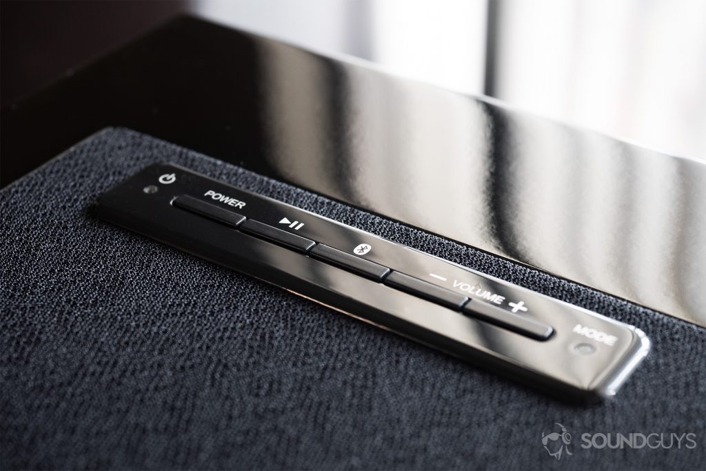 Solis SO-7000 review: A close-up of the controls on the speaker's top panel.