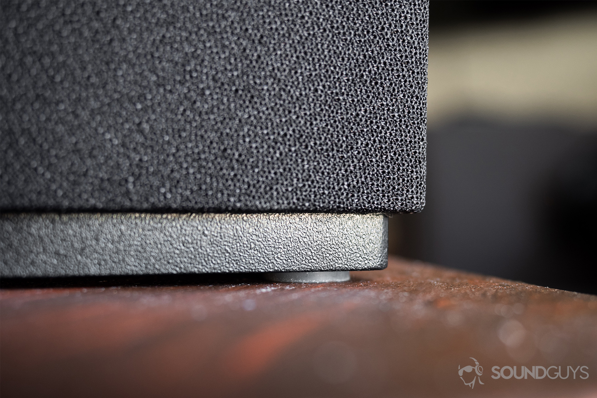 Solis SO-7000 review: The speakers on a table, a close-up of the rubber foot.