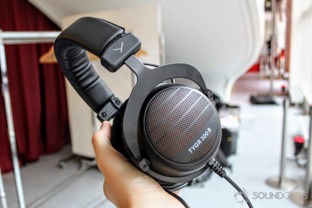 beyerdynamic Tygr 300 R headphones from IFA 2018.