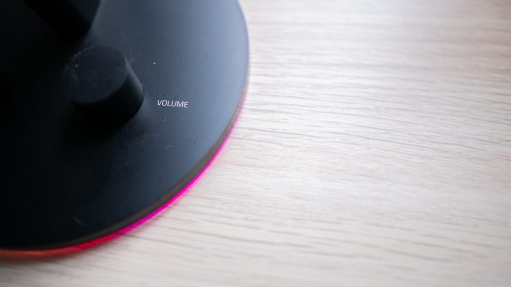 The Chroma lighting underneath the Razer Nommo Chroma. 