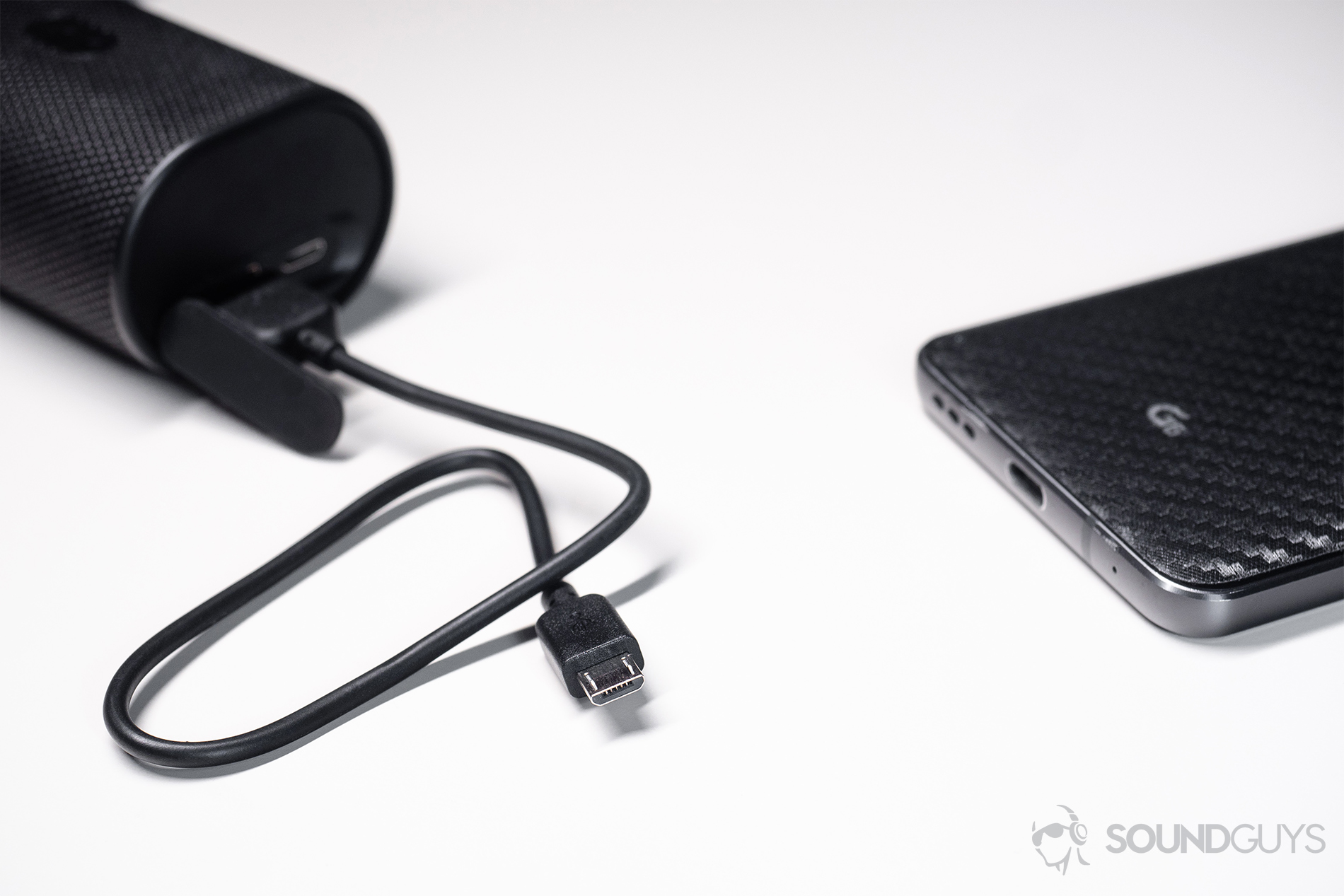 Jam Live True: The included micro-USB cable connected to the charging case unable to charge the USB-C LG G6.