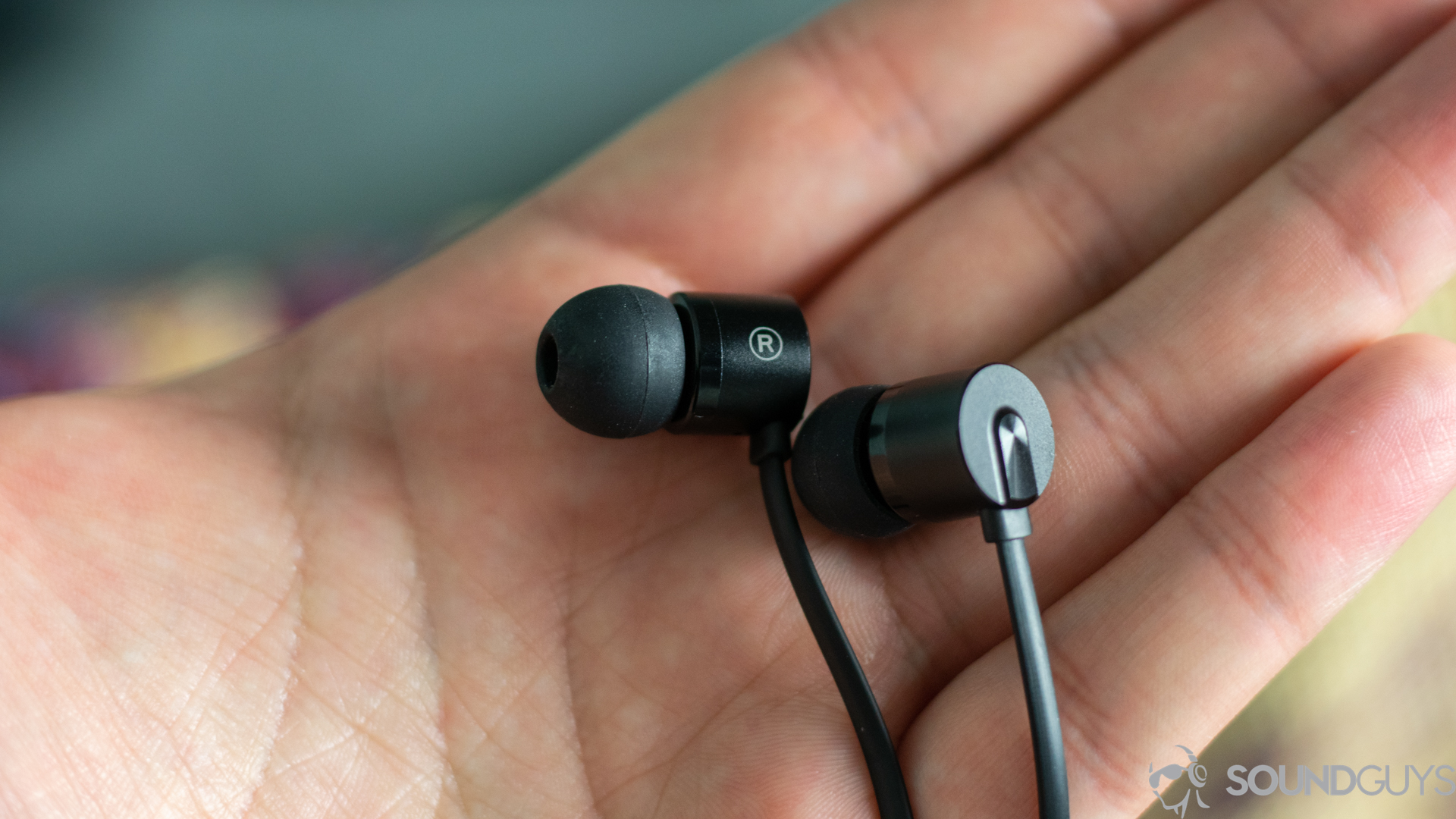 OnePlus Bullets USB-C-4 The OnePlus Type-C Bullets in-hand.