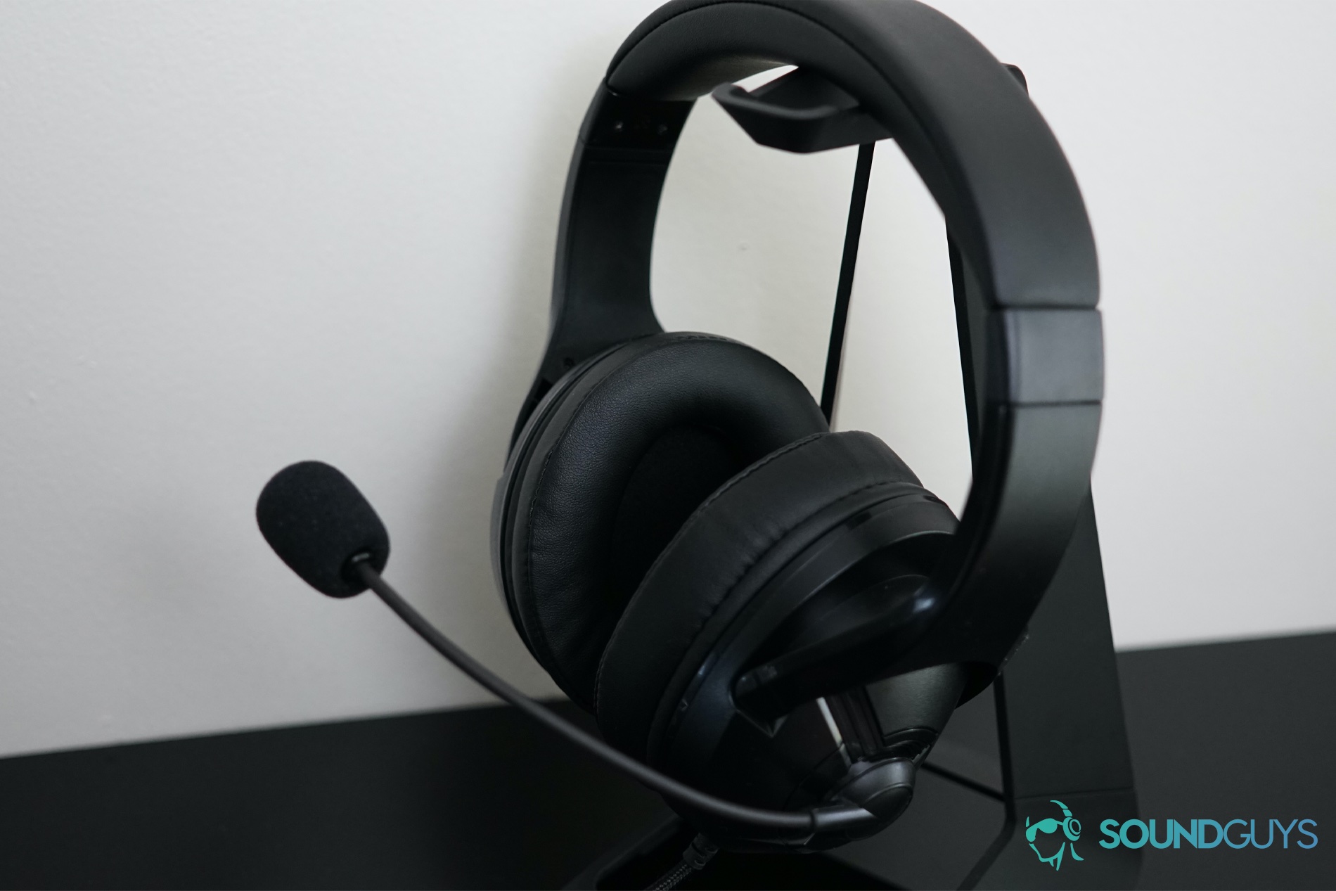 AmazonBasics USB Gaming Headset stand shot