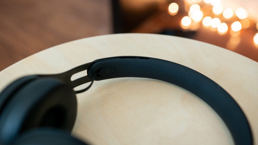 Close-up of the Beats EP headband. 