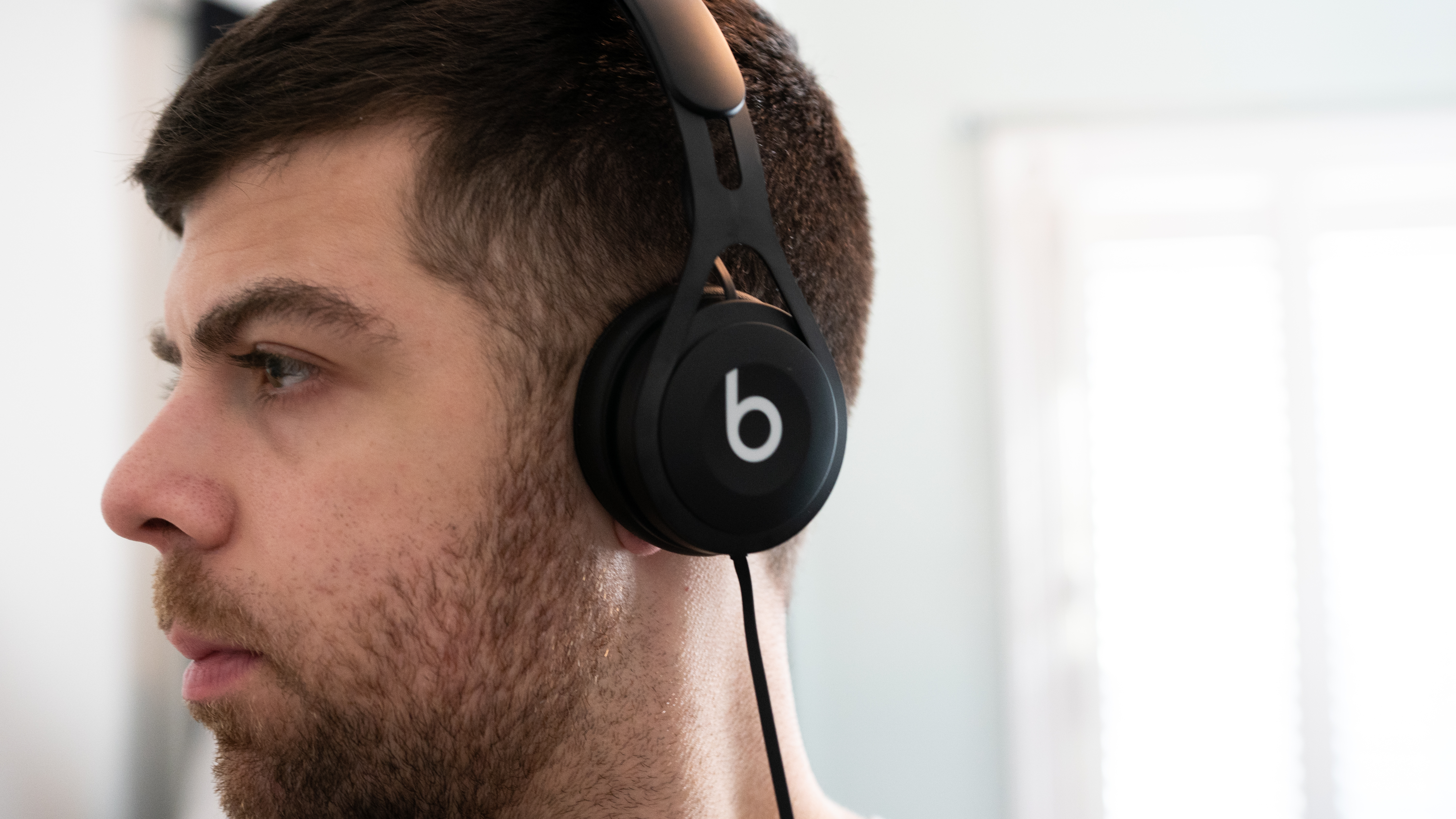 Beats EP-6 Adam wearing the Beats EP.