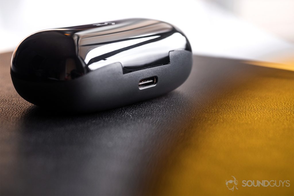 Aukey EP-T16 review: The rear of the charging case showing off the USB-C port.