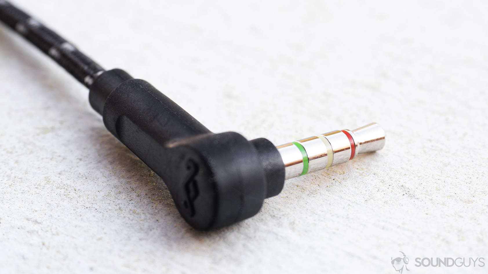 House of Marley Exodus: Close-up of the L-shaped 3.5mm headphone jack.