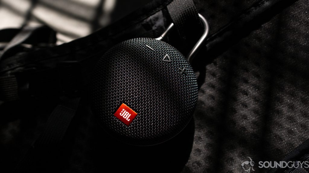 The JBL Clip 3 from the front.