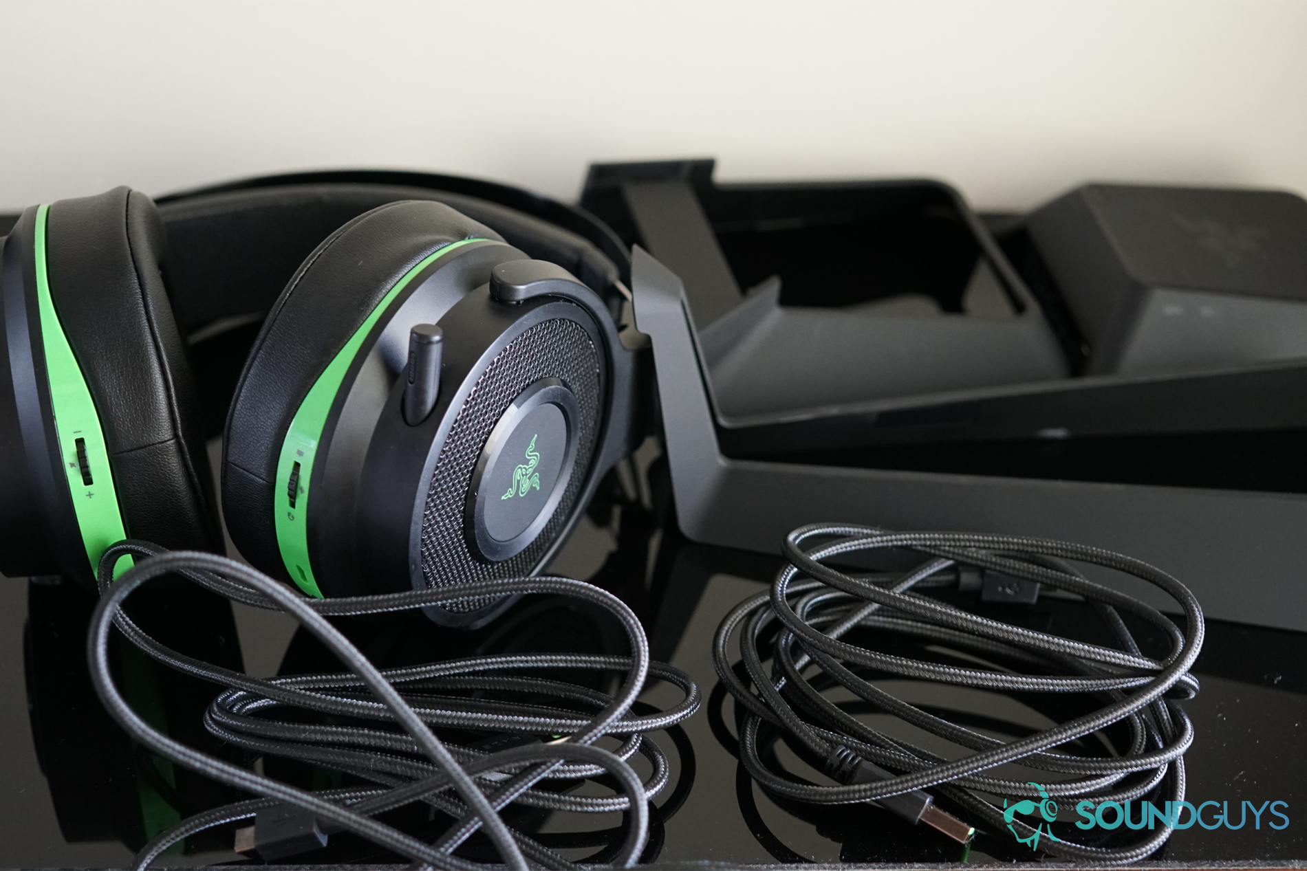 Razer Thresher Ultimate: Rock solid gaming headset for XBox, PC Razer Thresher Ultimate: Rock solid gaming headset for XBox, PC