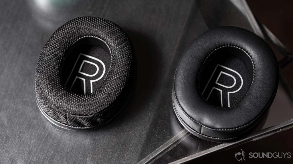 Creative SXFI Air: The different ear pads provided by Creative.