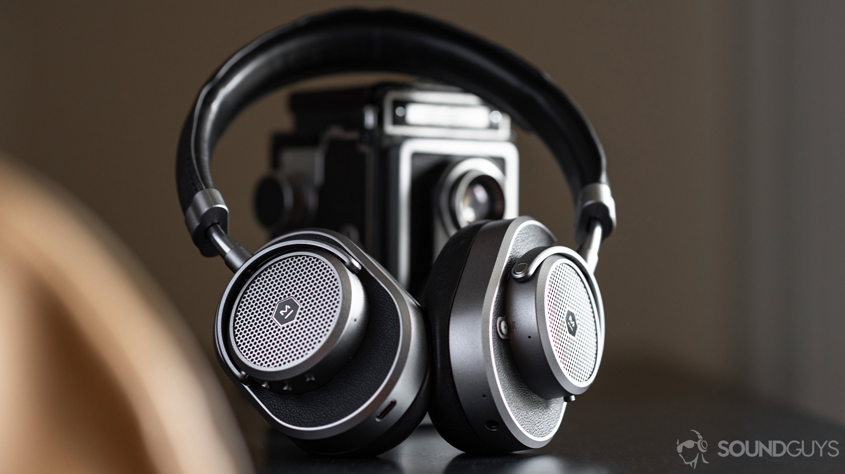 MASTER \u0026 DYNAMIC MW65 WIRELESS GUNMETAL