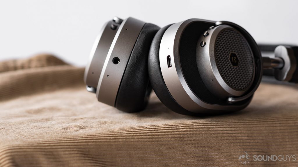 Master & Dynamic MW65: the USB-C and 3.5mm inputs on the bottom of the ear cups.