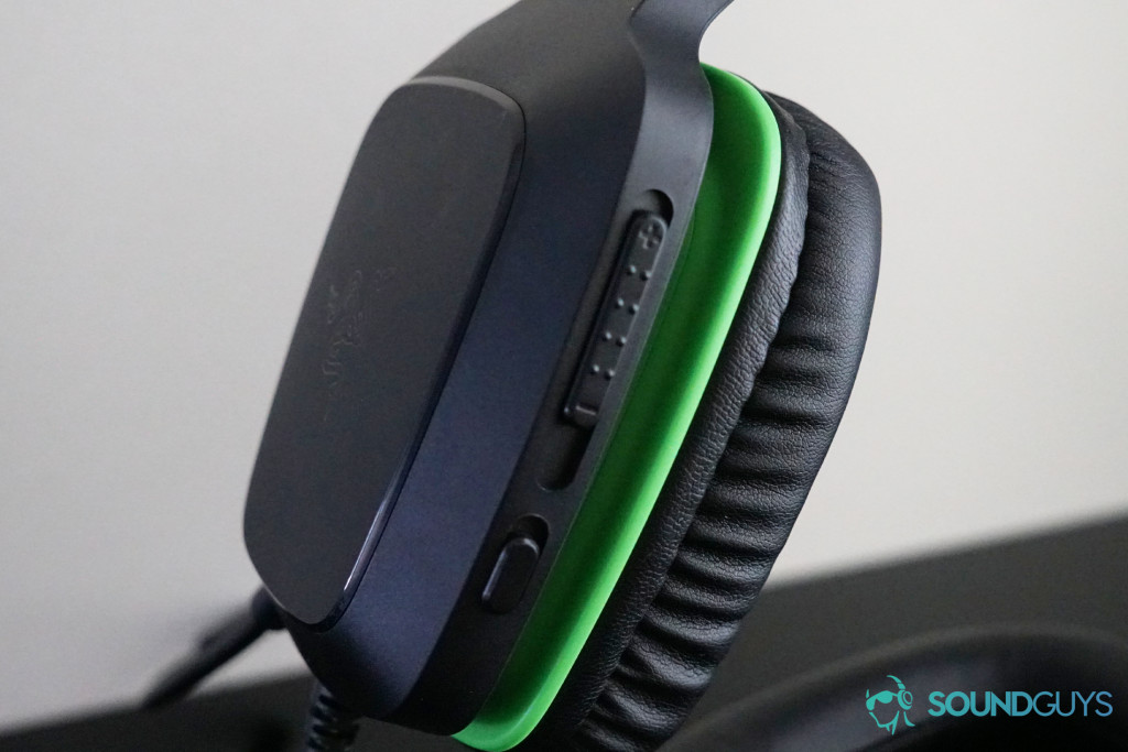 Electra V2 headphone controls.