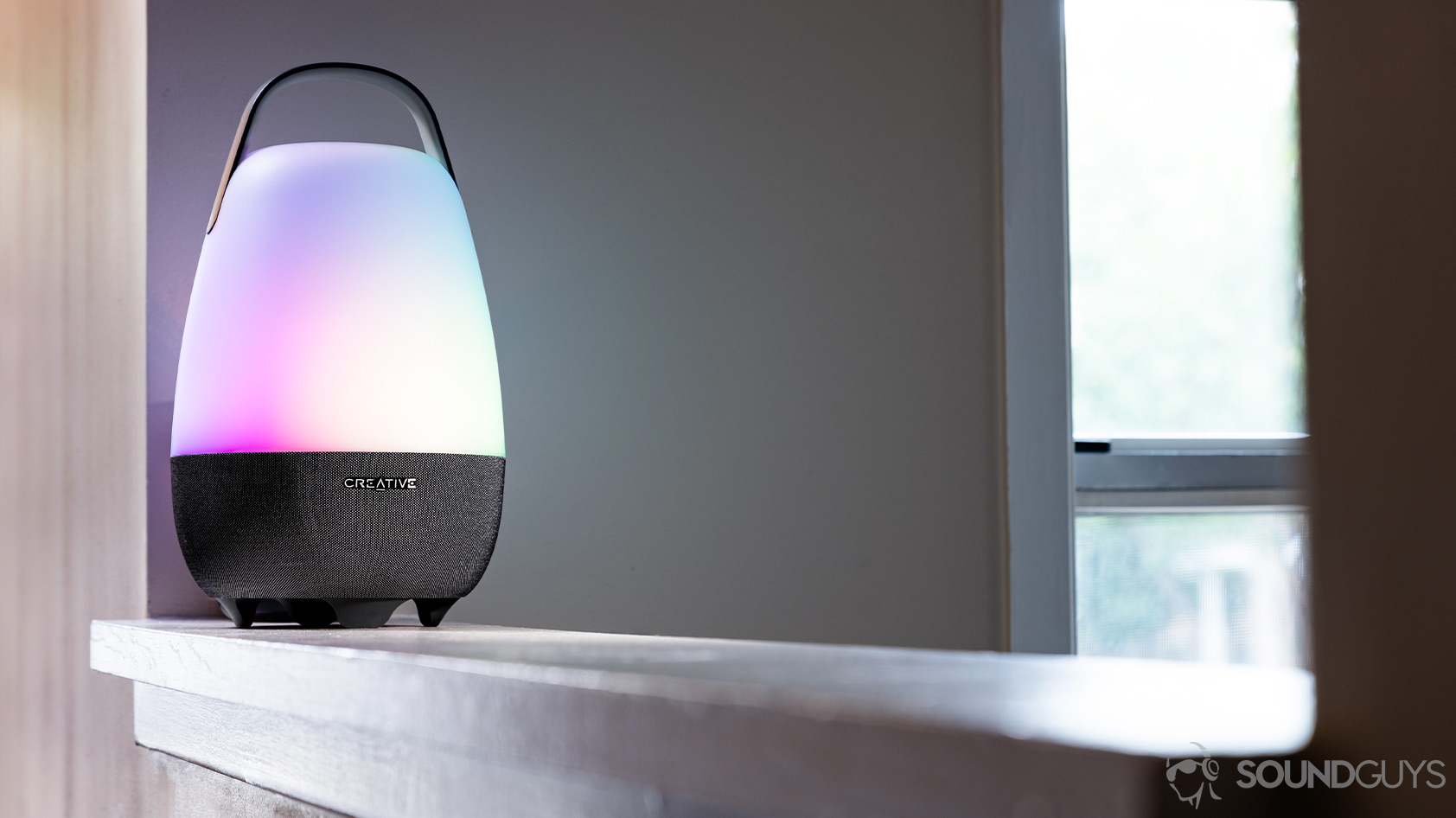Creative_Nova-4_LED multicolor The speaker illuminated with multicolor LED mode on.