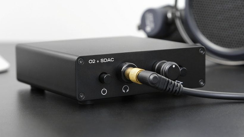 Drop O2 + SDAC front headphone connect Drop O2 + SDAC with headphone cable plugged in.