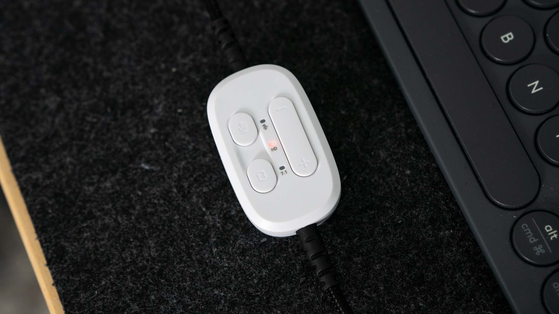 Tritton Kunai Pro-2 Pictured is the control module of the Tritton Kunai Pro.