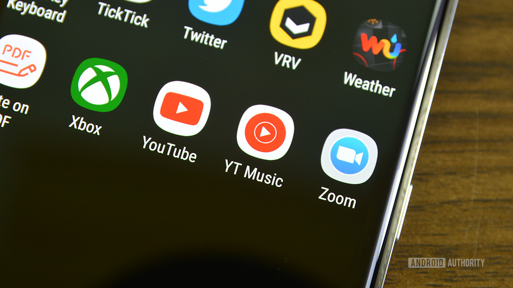A photo of the YouTube Music icon, vastly inferior to Google Play Music in every conceivable way.